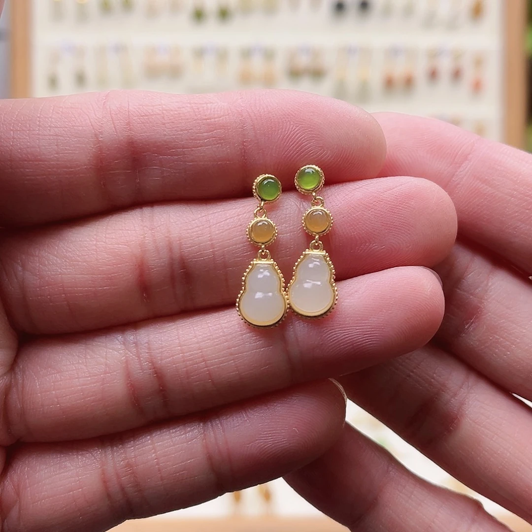 和田玉银S925镶嵌耳饰