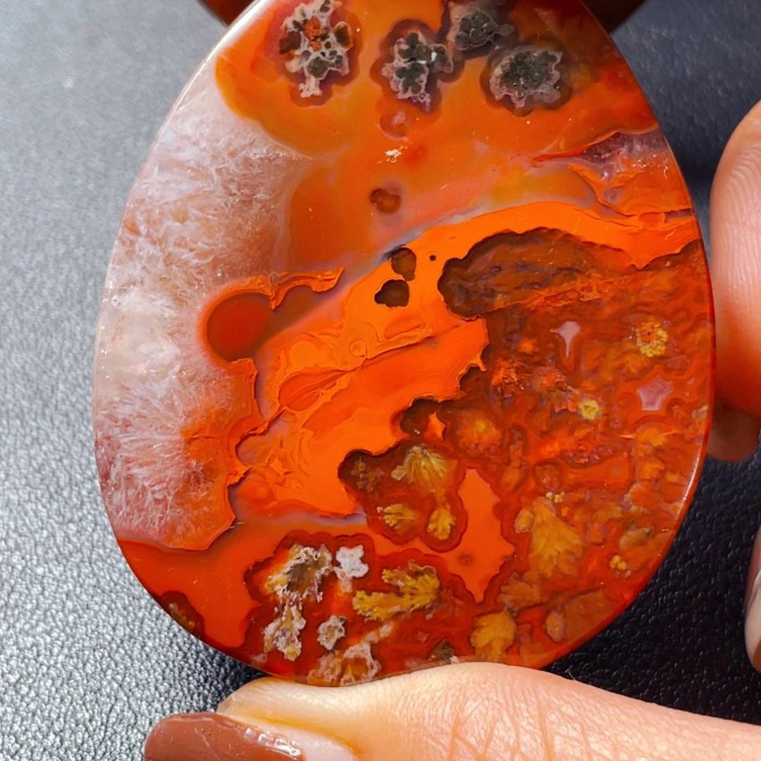 未镶嵌颈饰玛瑙/玉髓A****d