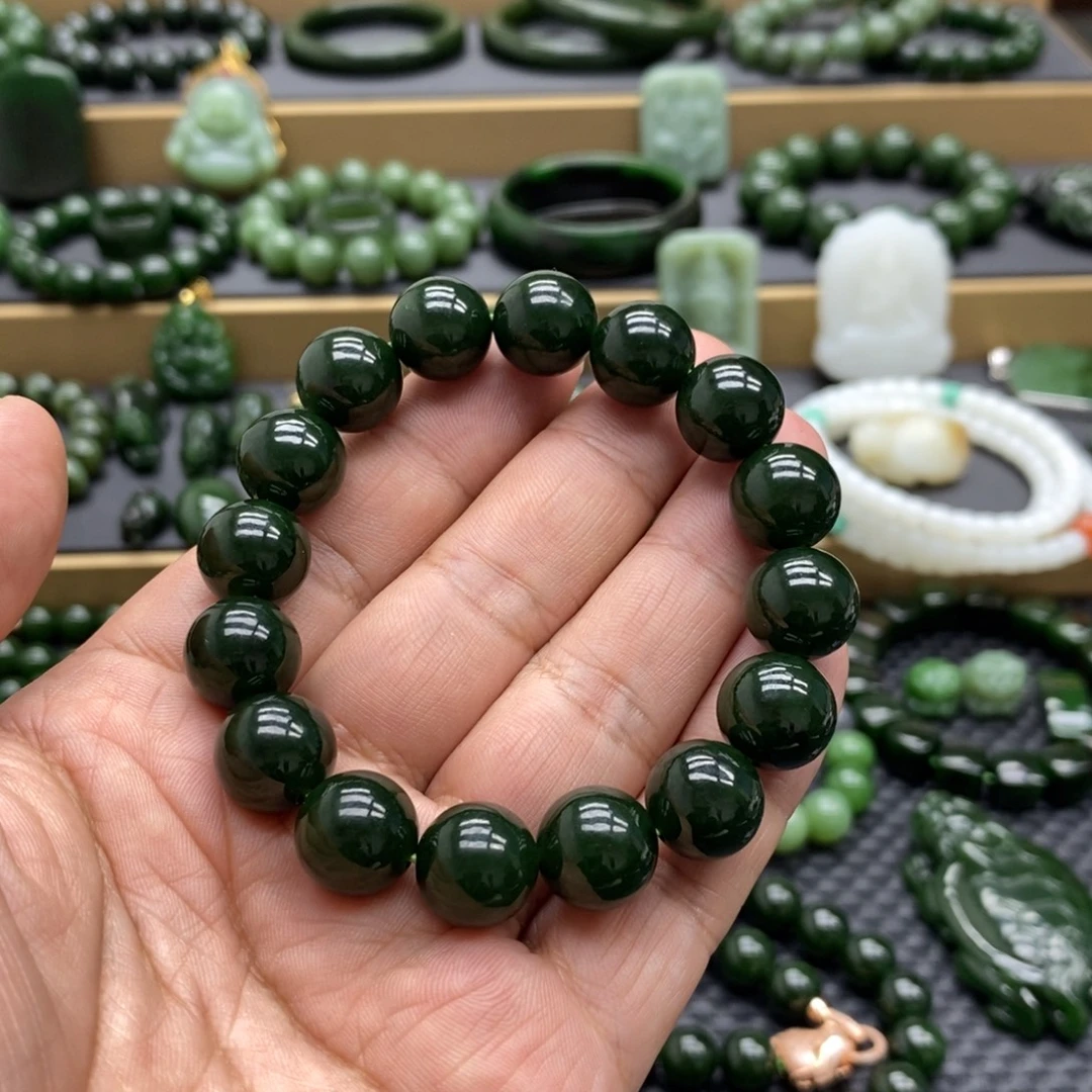 牧***人和田玉（碧玉）未镶嵌手链