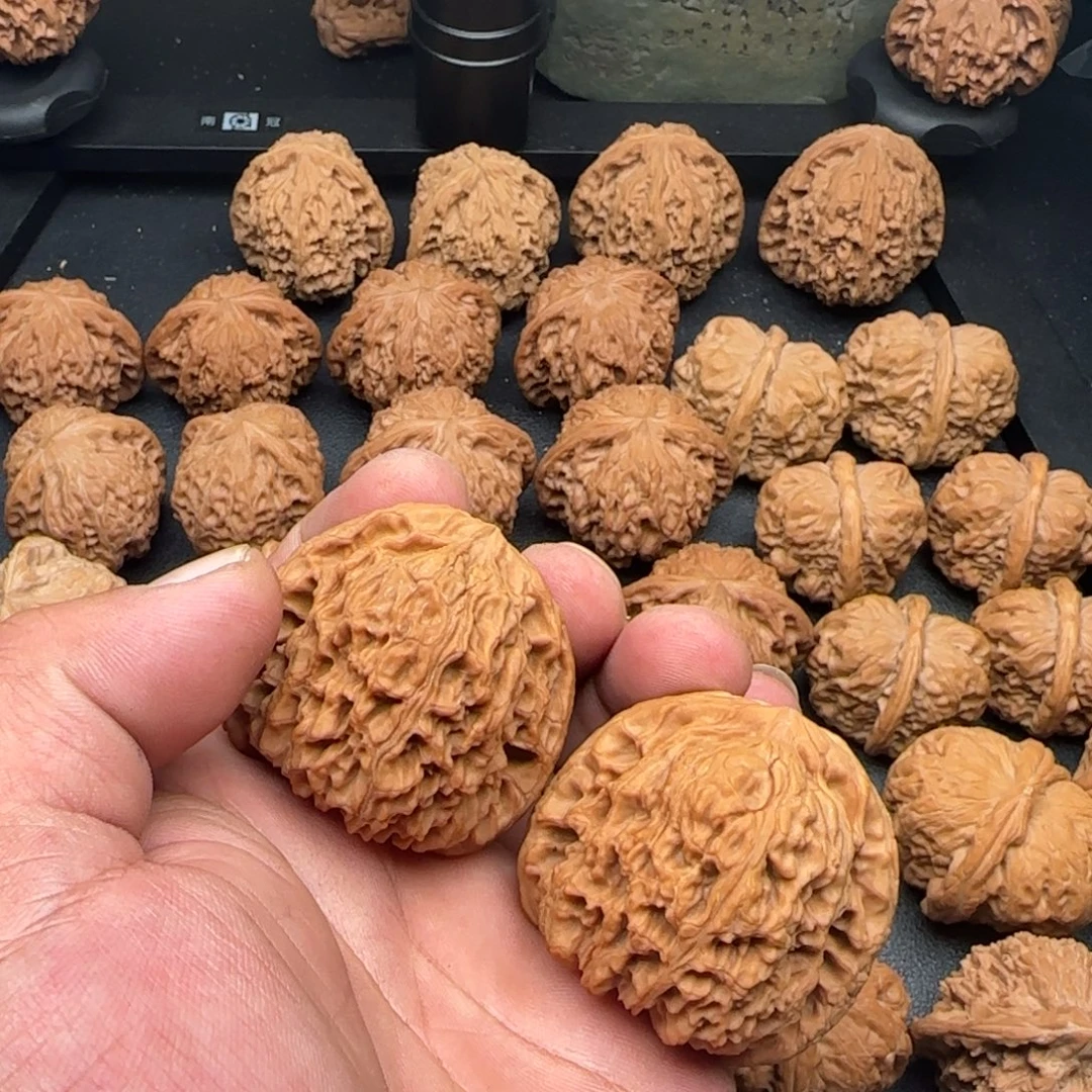 乐***刘46尺南疆石有黄无修