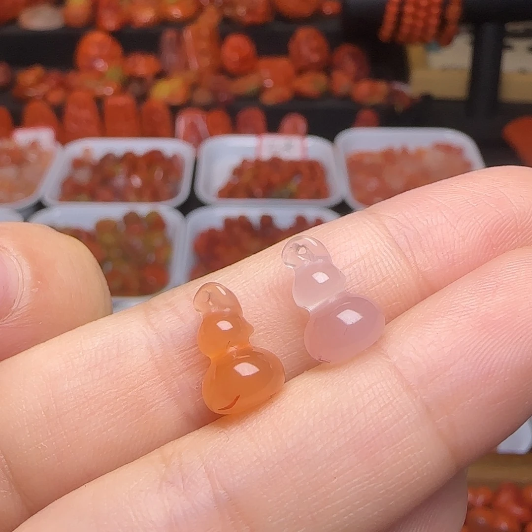 南红玛瑙未镶嵌颈饰