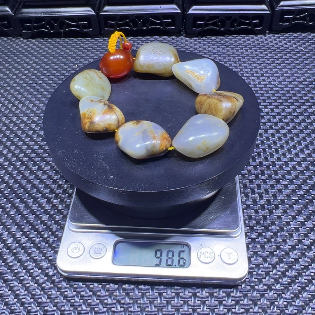 吊坠(不含链)未镶嵌和田玉（子料）98