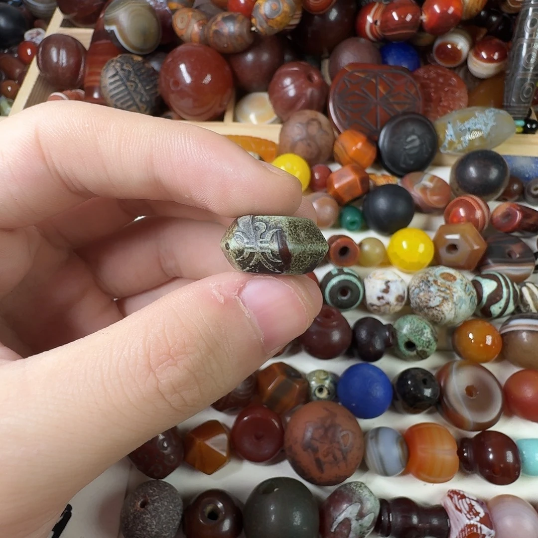 玛瑙/玉髓未镶嵌纯天然玛瑙