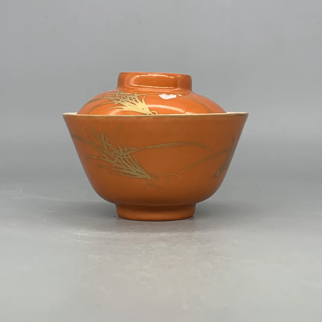 62511210*清末珊瑚瑚描金花卉纹盖碗/瓷器六/江苏省文物总店/MM