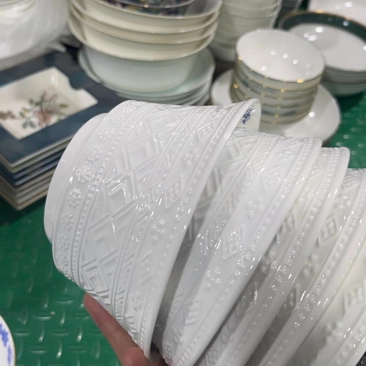 骨瓷浮雕面碗五个微瑕