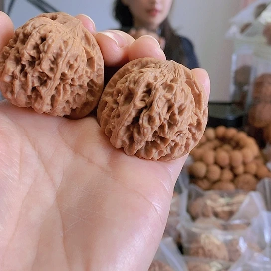【闪购商品】把件文玩核桃41千佛山蜡皮