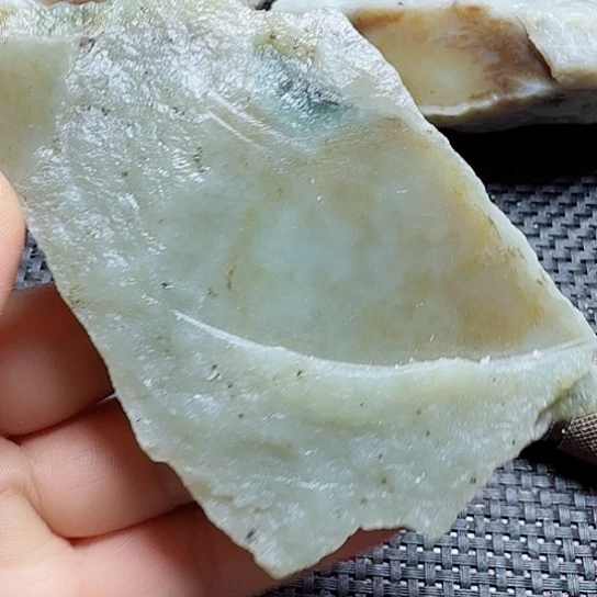 和田玉（糖玉）未镶嵌珠宝半成品