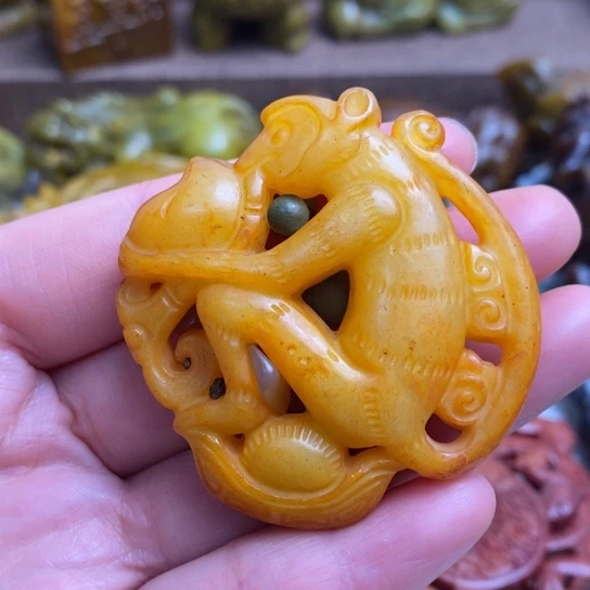 蛇纹石玉未镶嵌颈饰29
