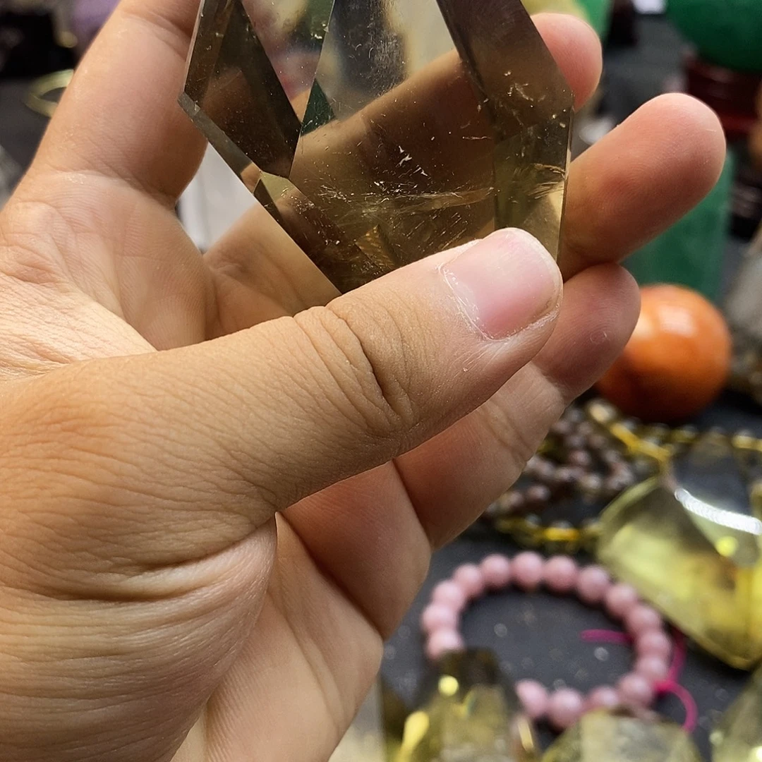 y***虎水晶珠宝半成品未镶嵌