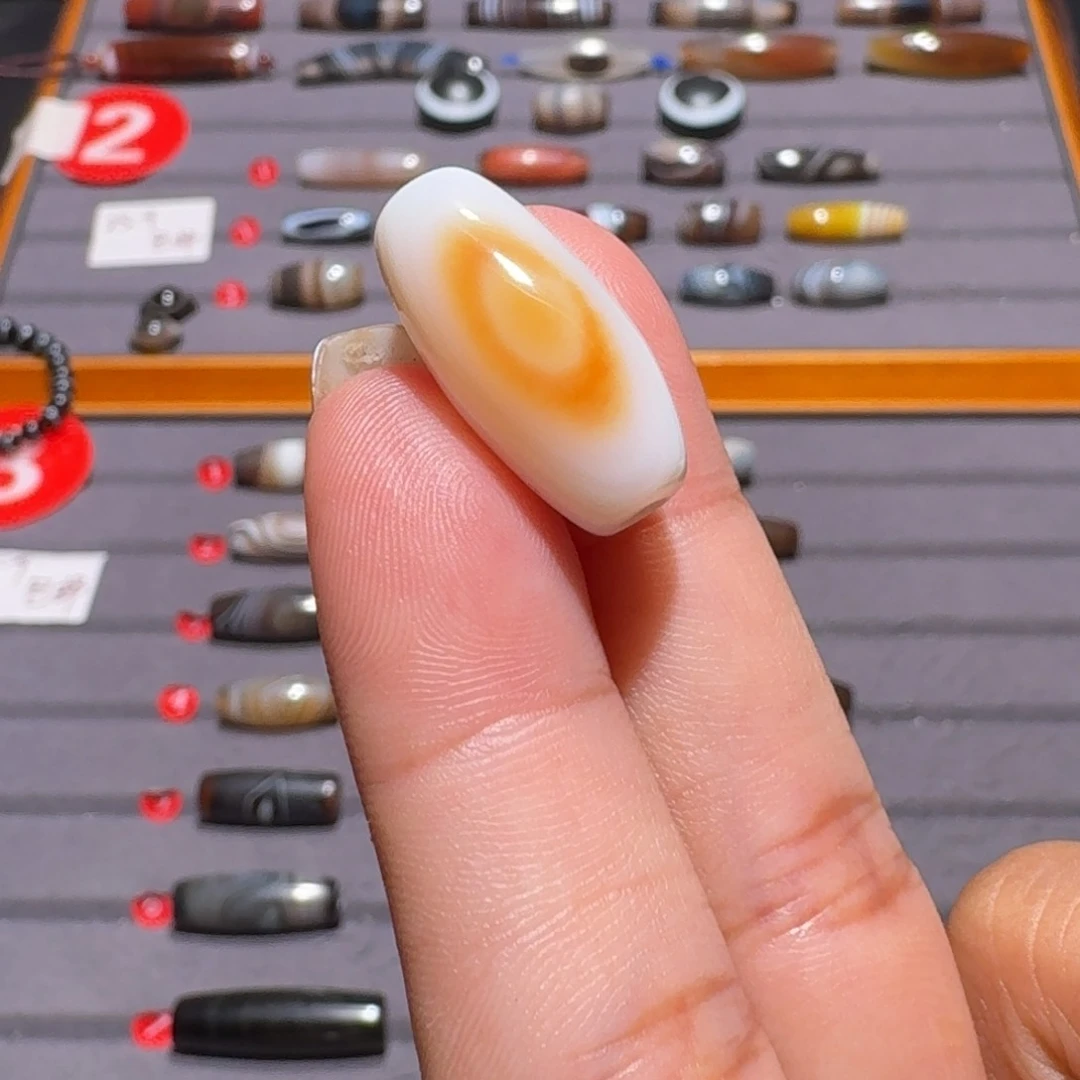 玛瑙/玉髓未镶嵌珠宝半成品