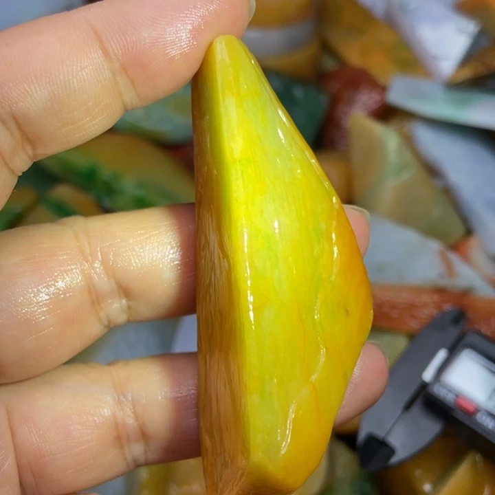 翡翠挂件未镶嵌缅甸翡翠