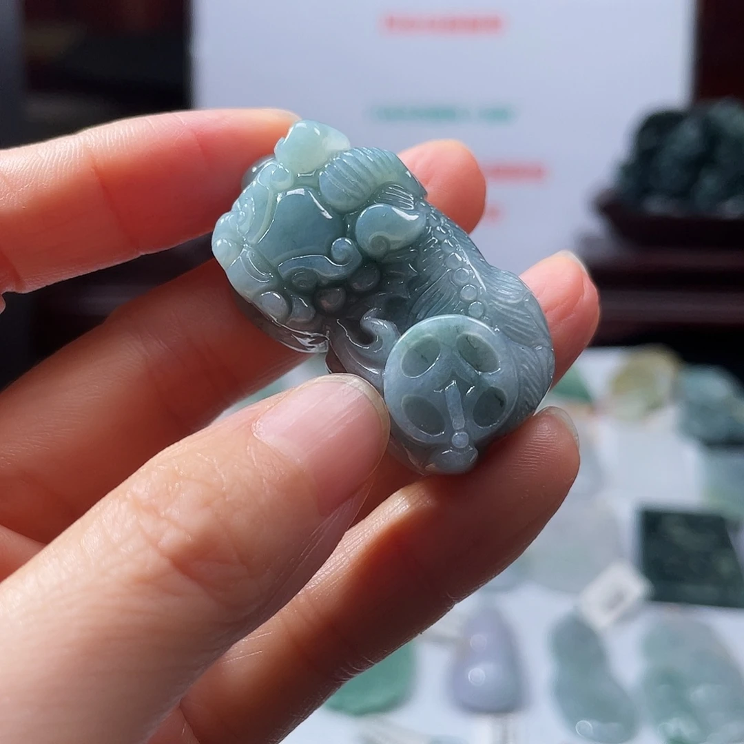 翡翠未镶嵌颈饰翡翠22