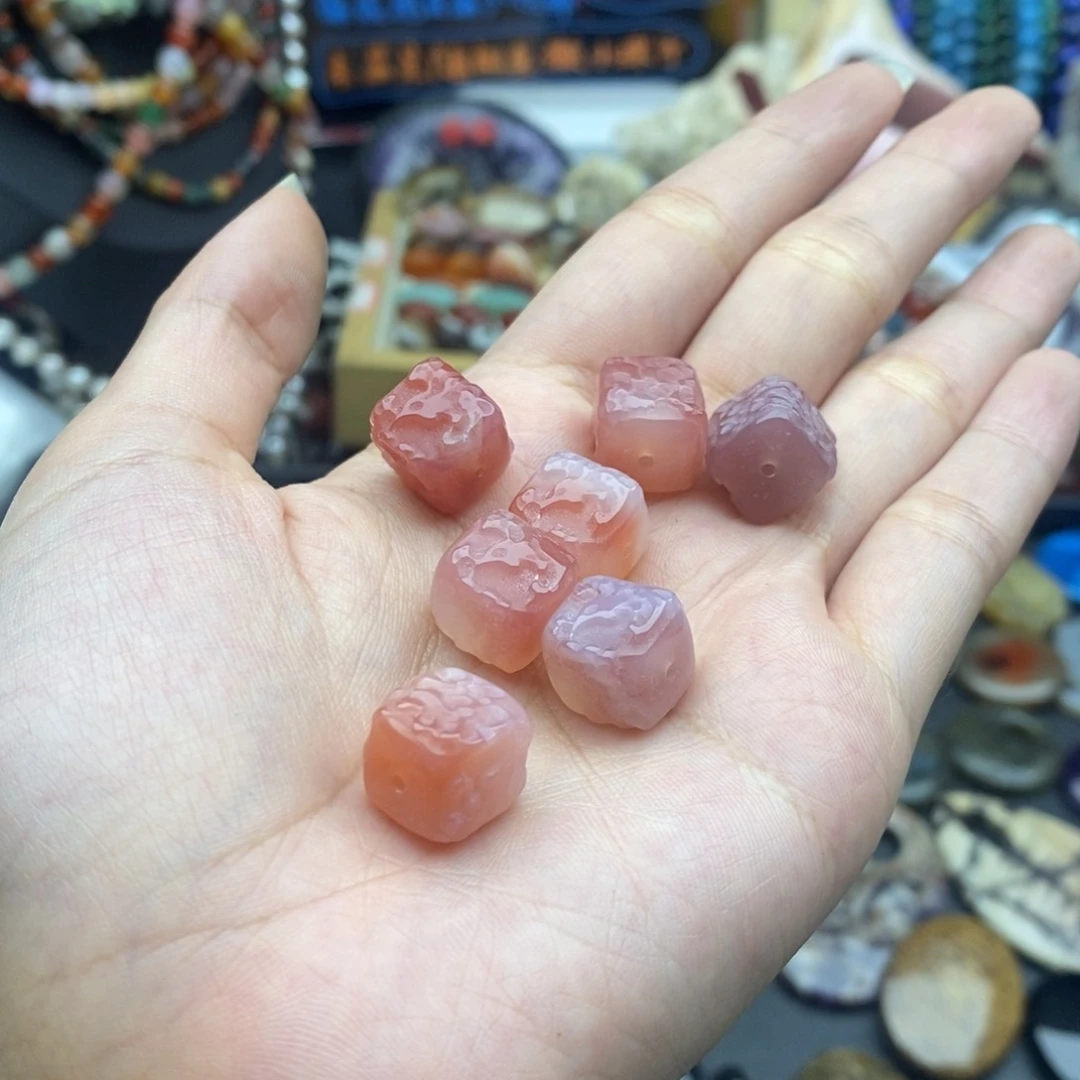 玛瑙/玉髓未镶嵌珠宝半成品一个方隔珠12mm E284