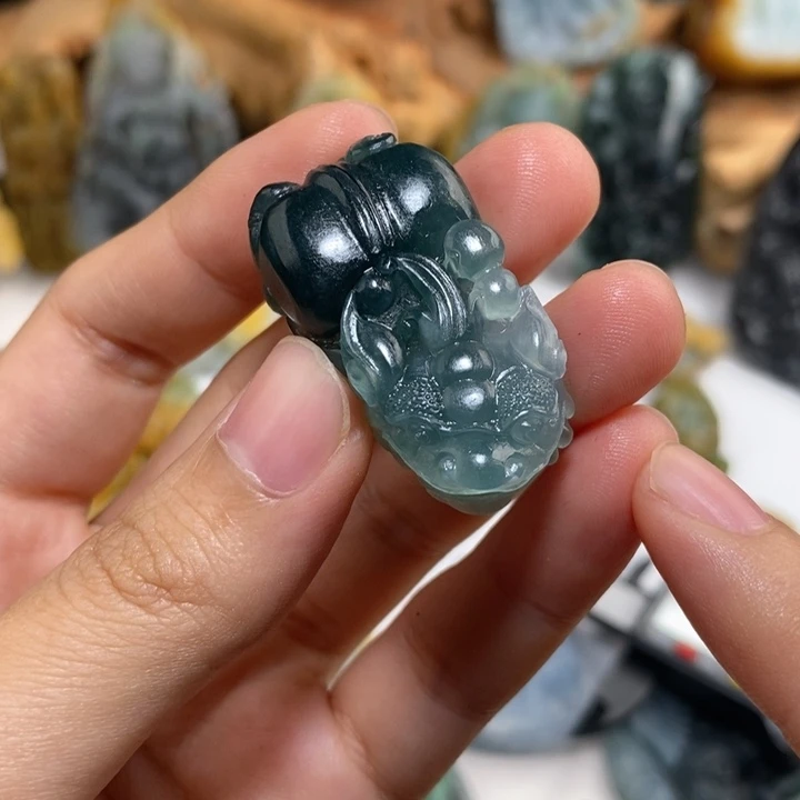 定制翡翠未镶嵌翡翠