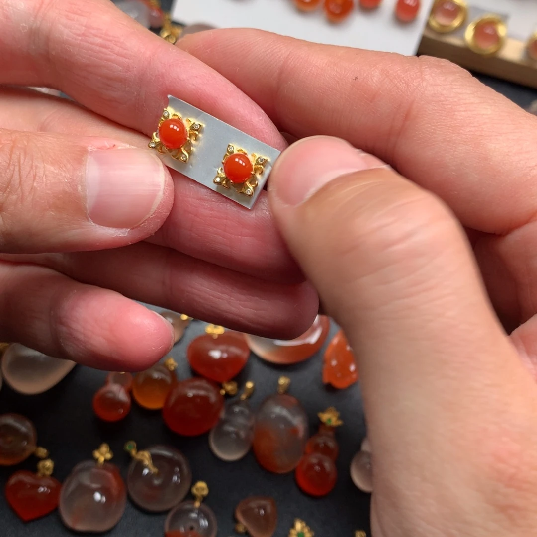 南红玛瑙未镶嵌项链