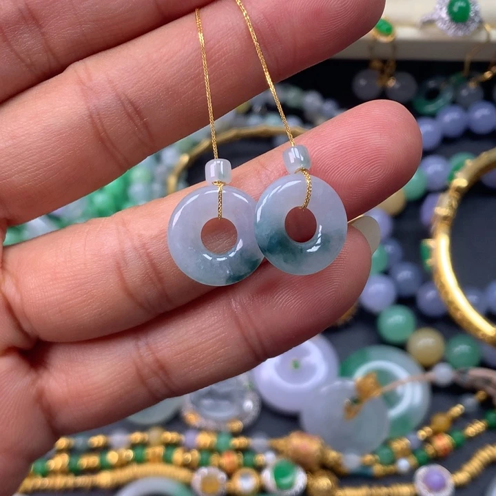 翡翠18K金镶嵌耳饰