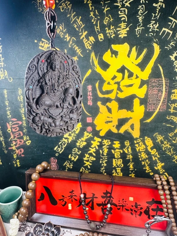 龙涎香牌转运招财天然古法合香牌八大守护生肖龙静心宁神文玩精雕