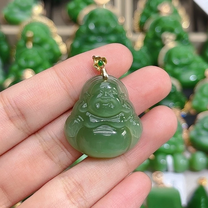 和田玉（碧玉）颈饰18K金镶嵌