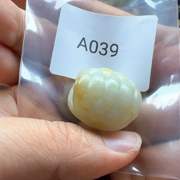 和田玉（糖玉）未镶嵌珠宝半成品