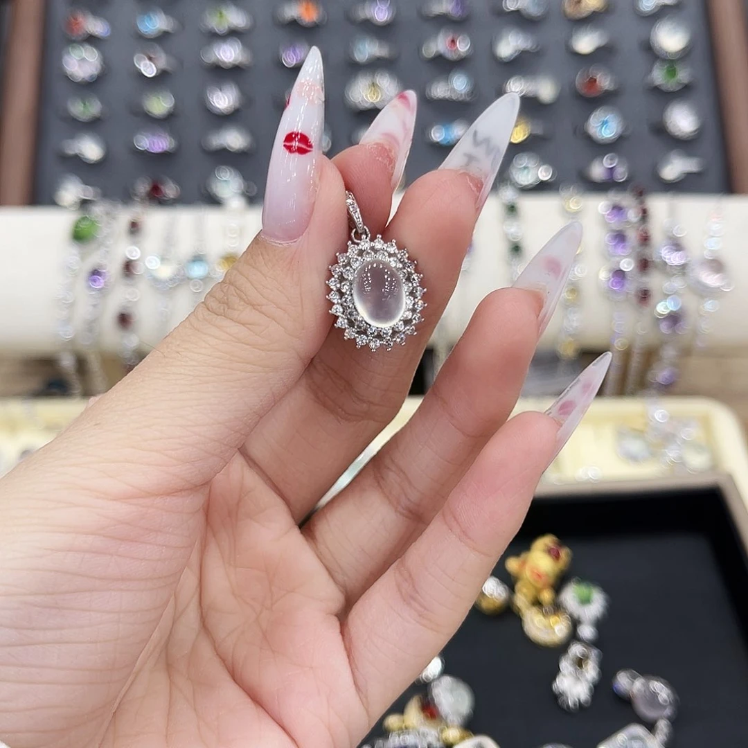 岫玉银S925镶嵌吊坠信****妞