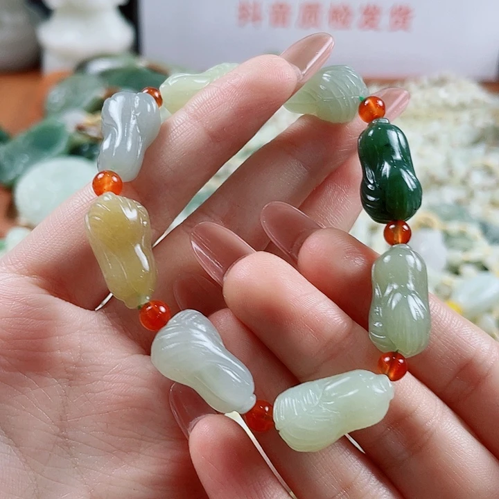 未镶嵌和田玉挂件