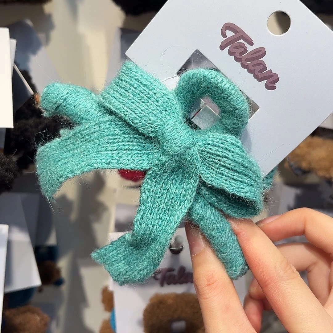 布艺铁合金抓夹蓝绿