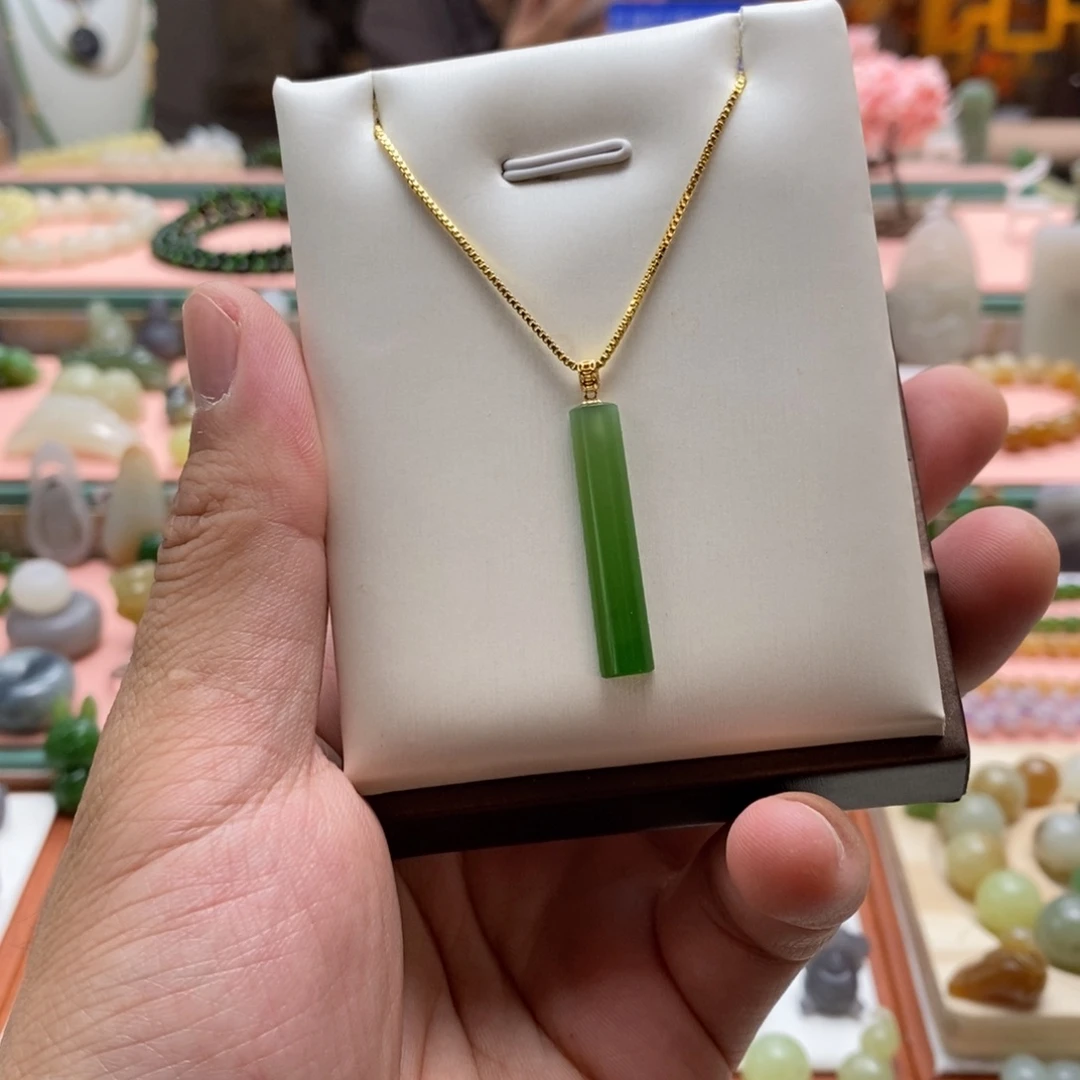 和田玉（碧玉）18K金镶嵌吊坠(不含链)