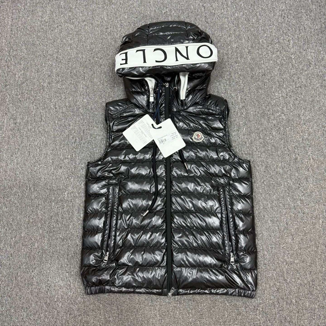未使用 MONCLER/蒙口 15283915 黑色亮面龙年限定羽绒服马甲1码