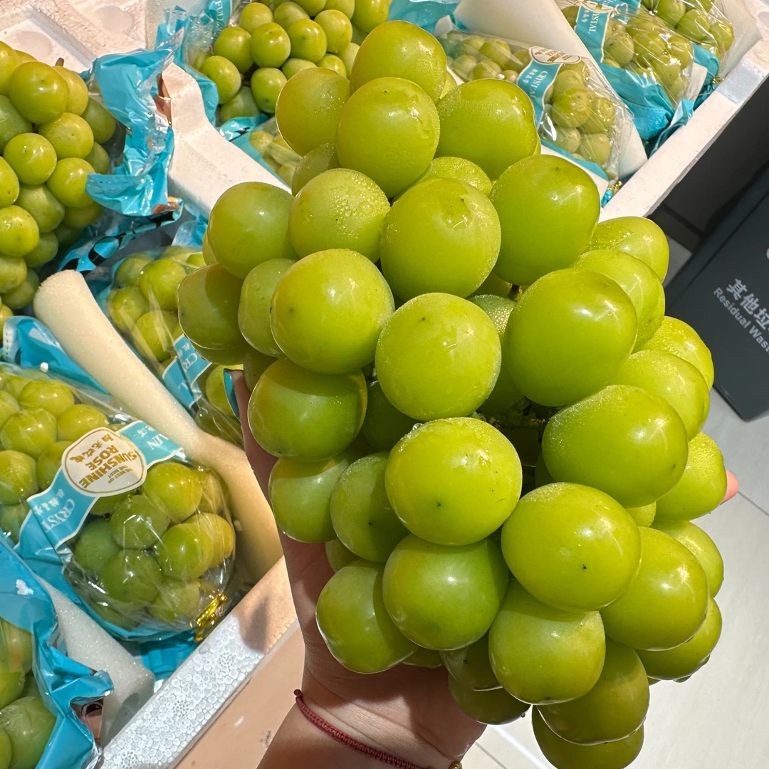 晴王葡萄2串一组葡萄同城送云南省