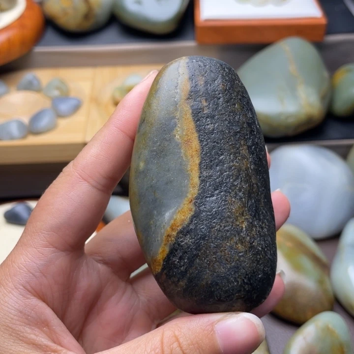飞***鱼和田玉未镶嵌颈饰16