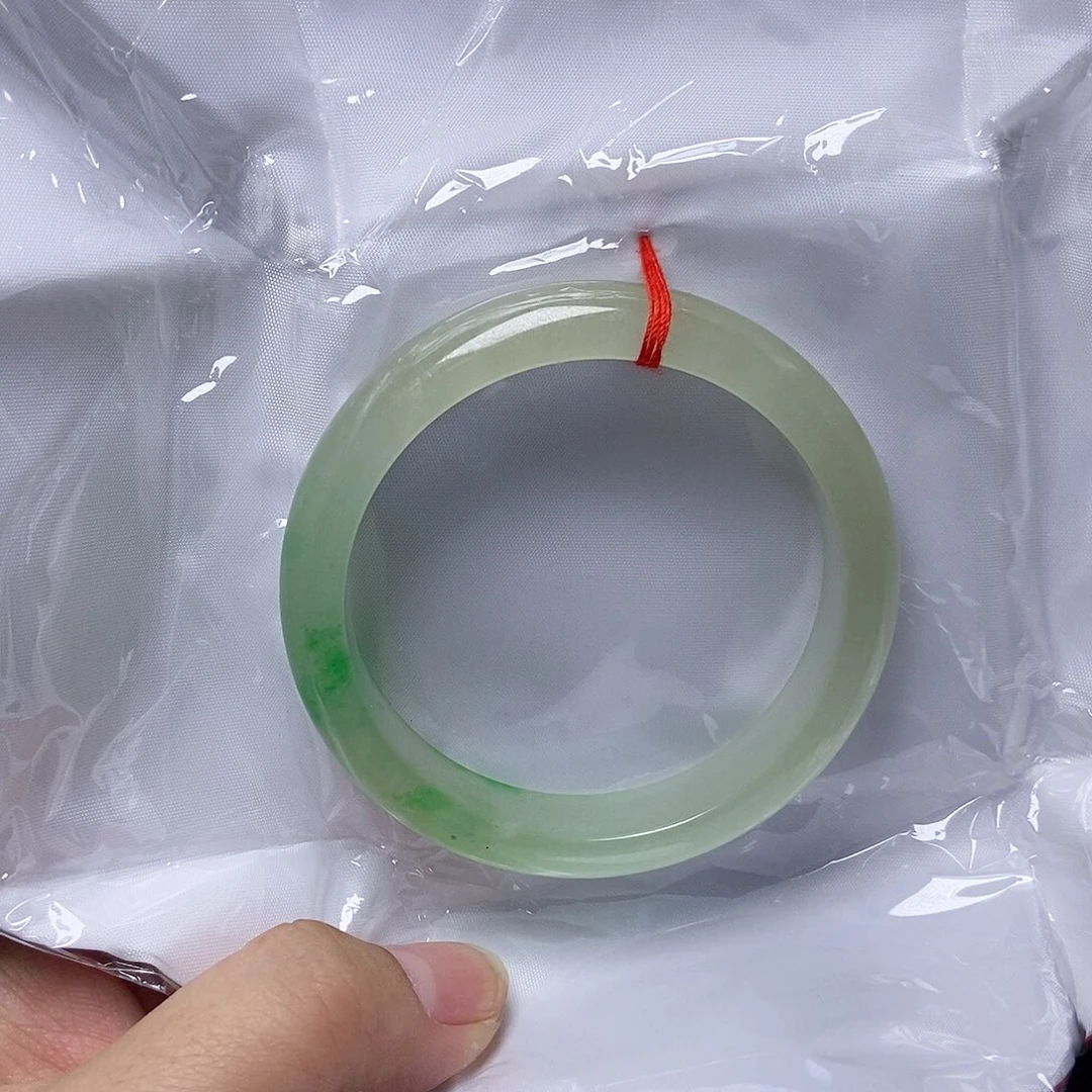 翡翠未镶嵌手镯55.4圈