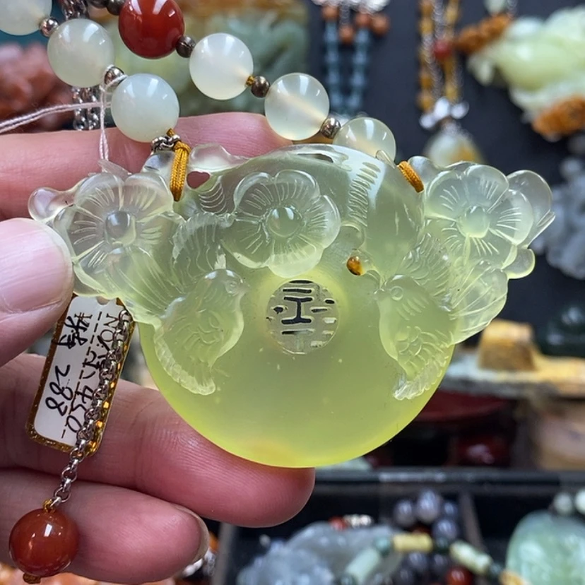 【闪购商品】蛇纹石玉吊坠未镶嵌