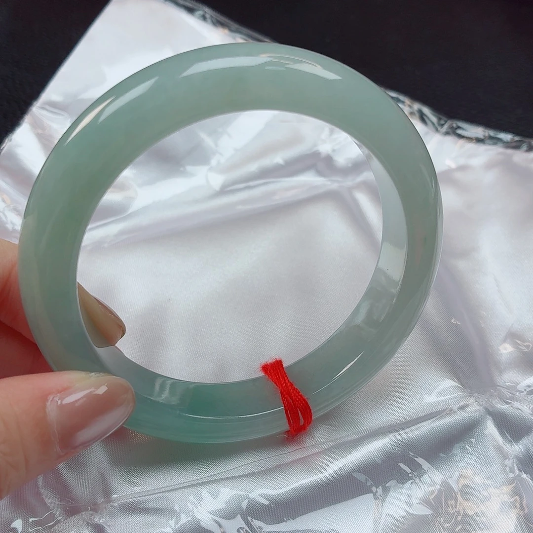 翡翠未镶嵌手镯57