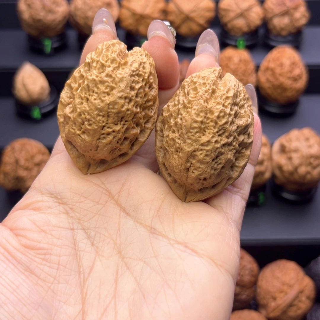 吊坠文玩核桃铁核桃