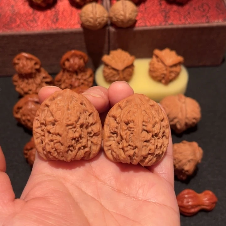 文玩核桃吊坠南疆石