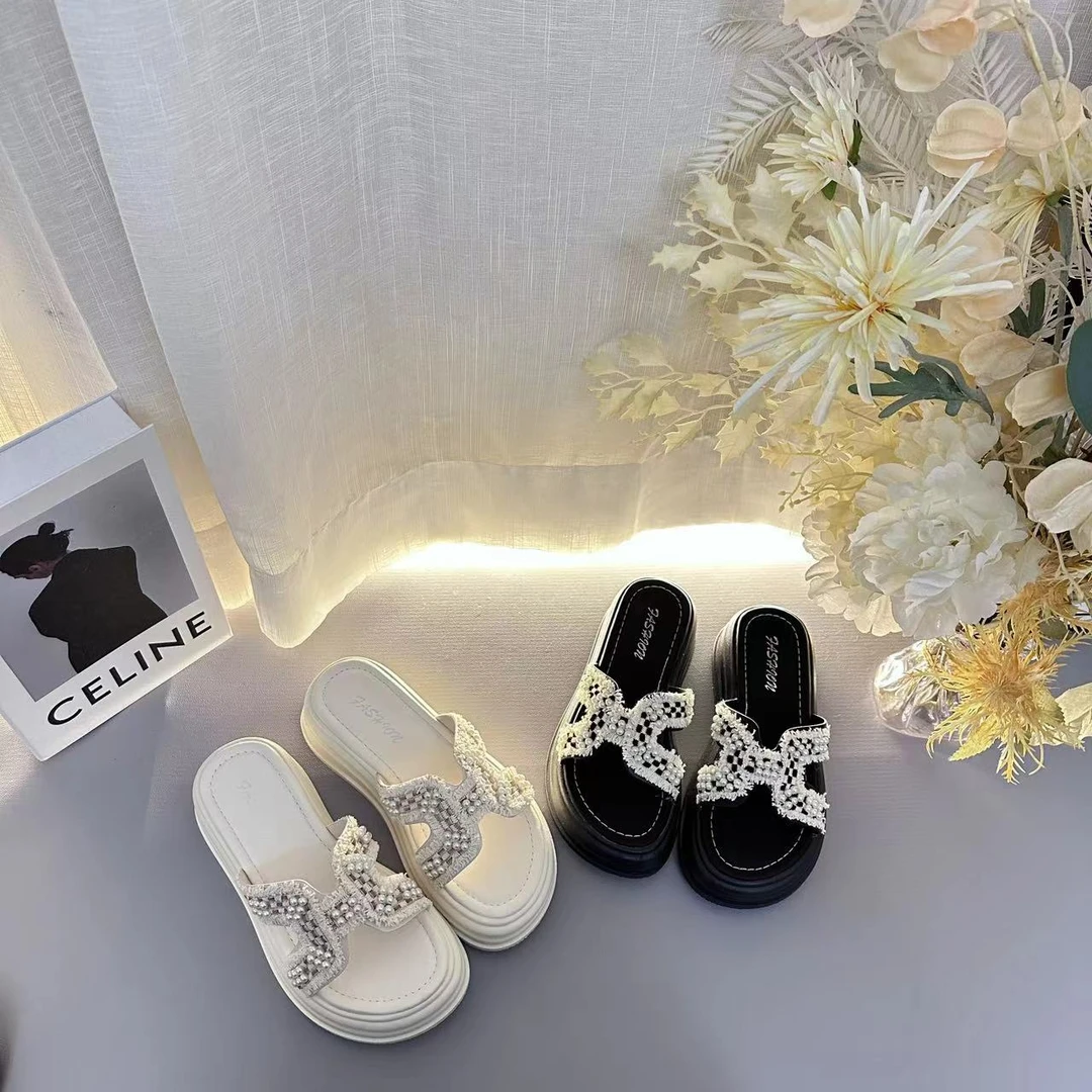 2025夏季新款珍珠一字带钉珠时尚百搭休闲软底舒适简约外穿拖鞋