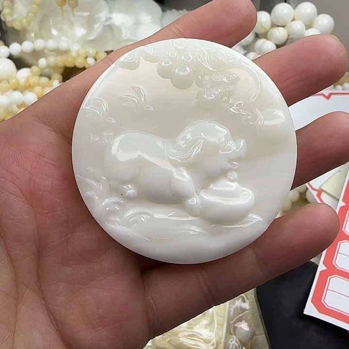 念***北大果紫檀（缅甸花梨）瑕疵猪50号