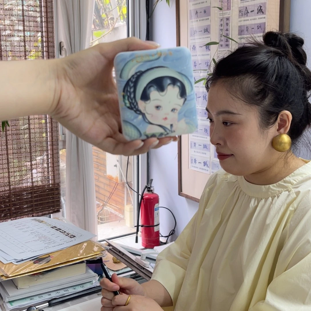 版画充电宝 小青 那小先亲笔签名