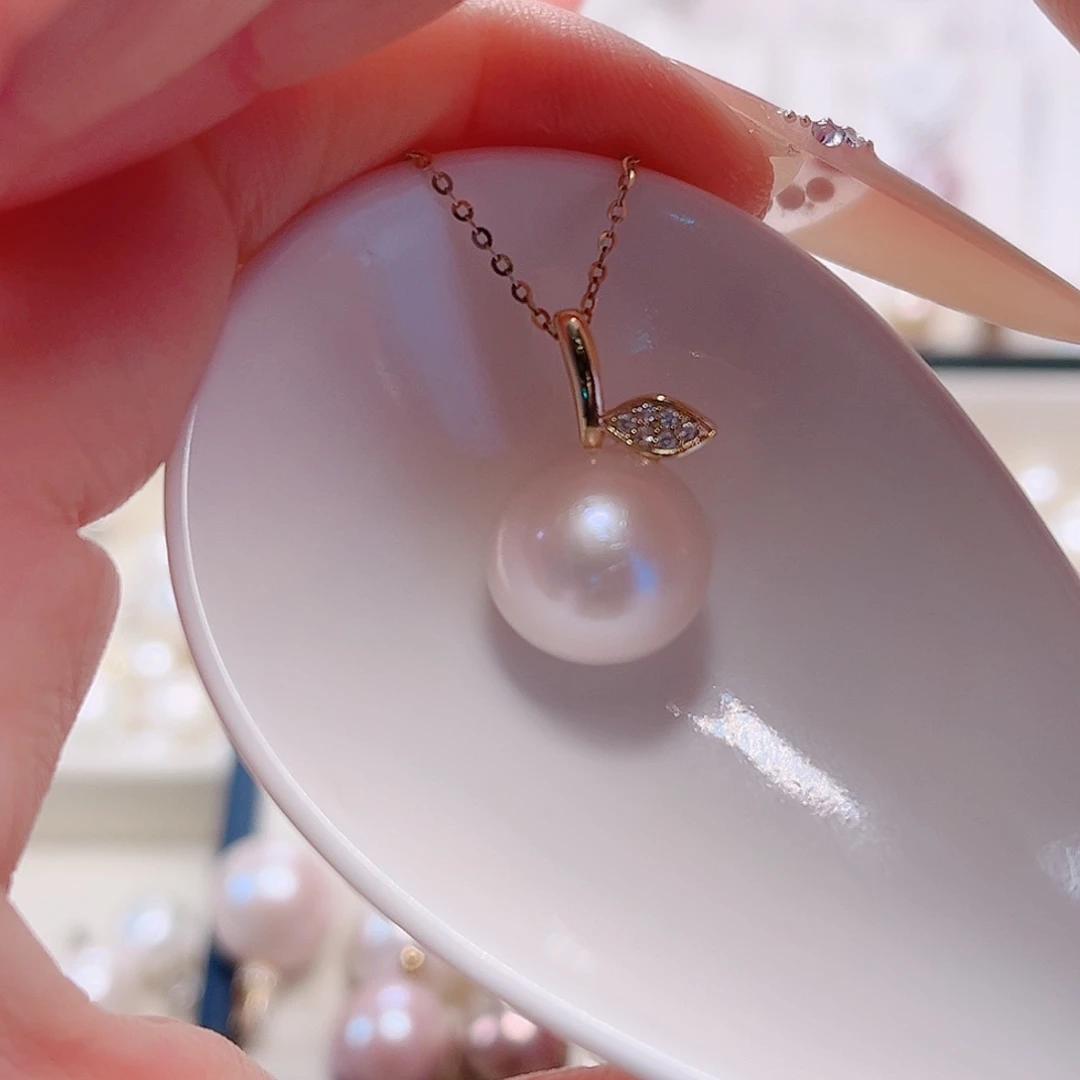 淡水珍珠吊坠(赠链)未镶嵌
