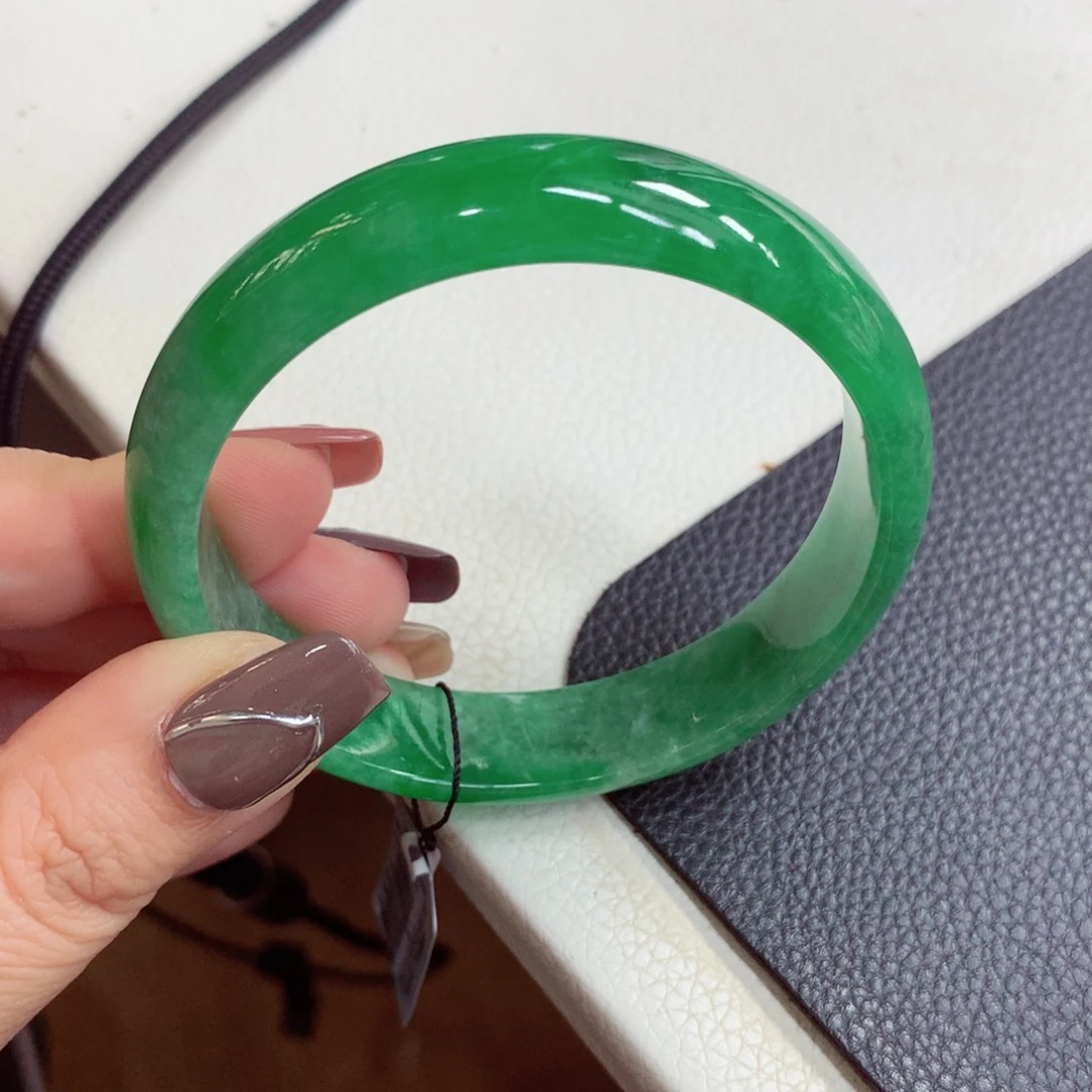 未镶嵌手镯翡翠缅甸