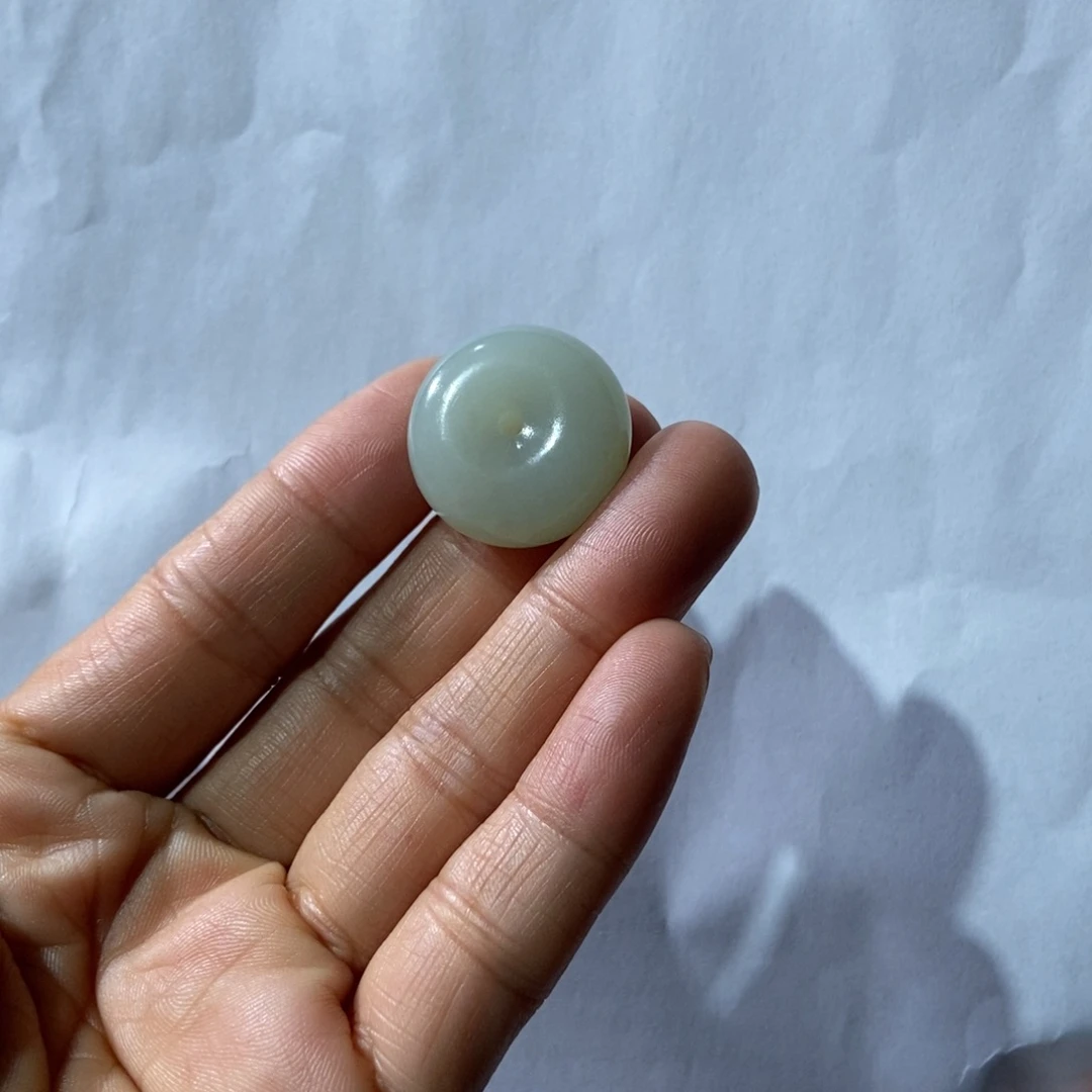 和田玉颈饰未镶嵌爱***儿