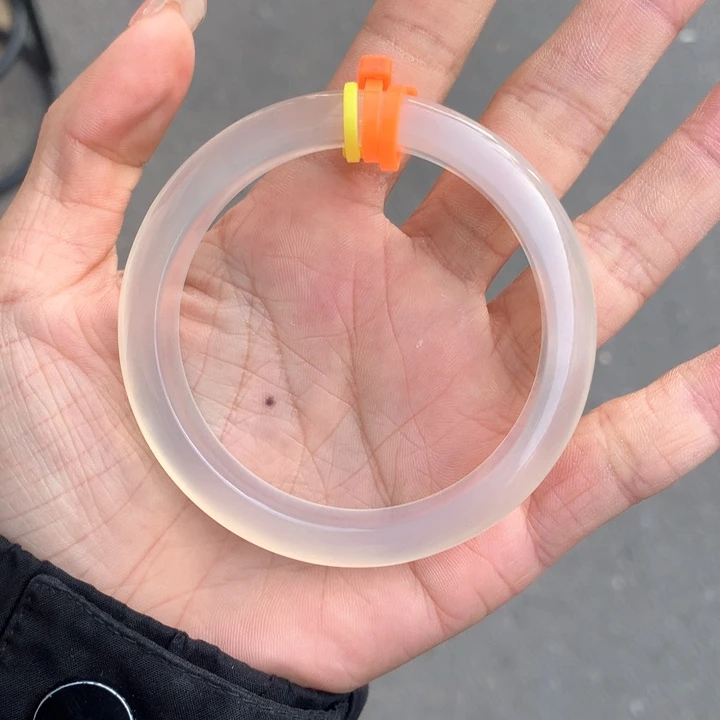 玛瑙/玉髓手镯未镶嵌是***?