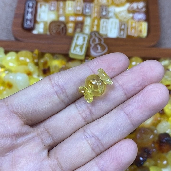 吊坠橄榄核糖果52