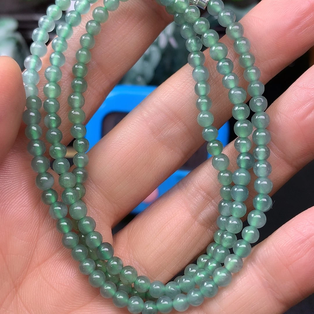 翡翠未镶嵌颈饰翡翠首饰和翡翠珠宝