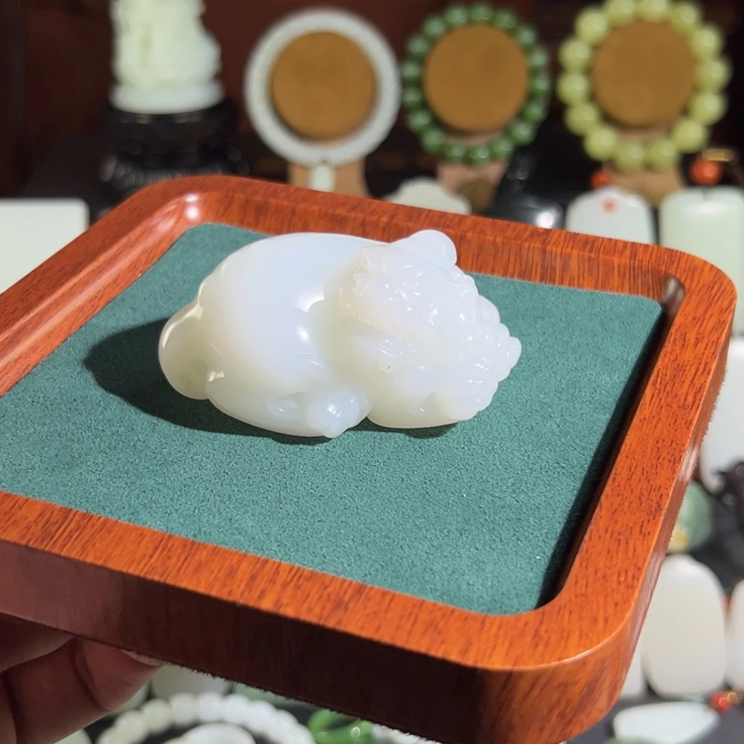 未镶嵌和田玉把件
