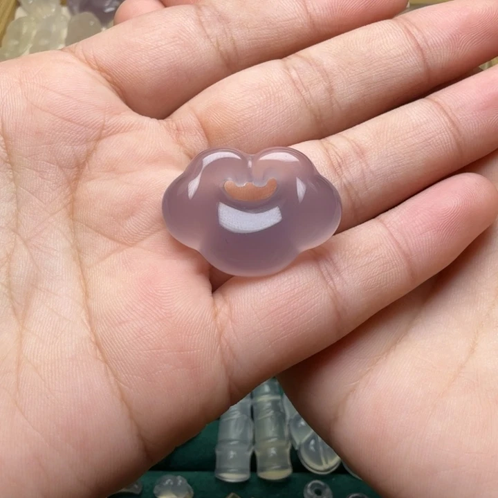 玛瑙/玉髓颈饰未镶嵌?