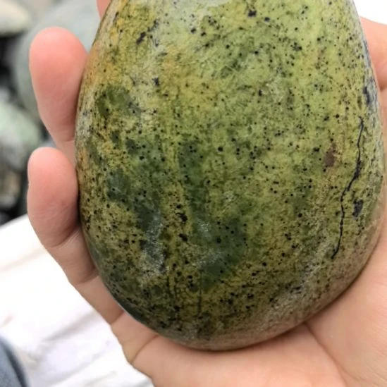 石材一*灯藏玉药王石原石手把件一个