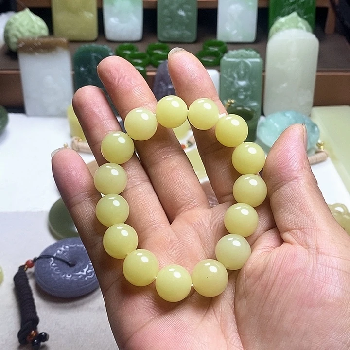 和田玉未镶嵌珠宝奇石