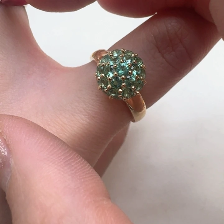 祖母绿戒指18K金镶嵌