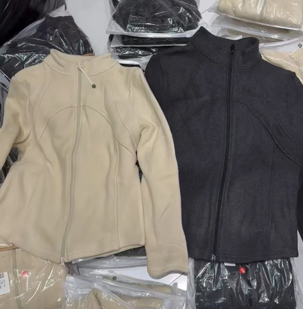 小蛮腰深灰色杏色两个显瘦款立领休闲户外长袖防风